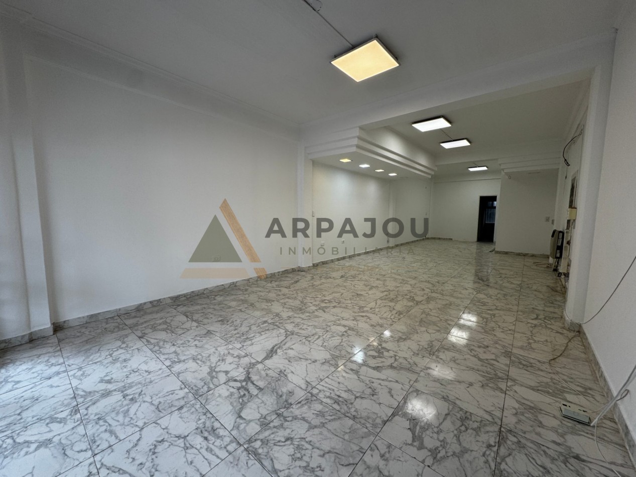 LOCAL COMERCIAL - CARLOS H RODRIGUEZ - NEUQUEN