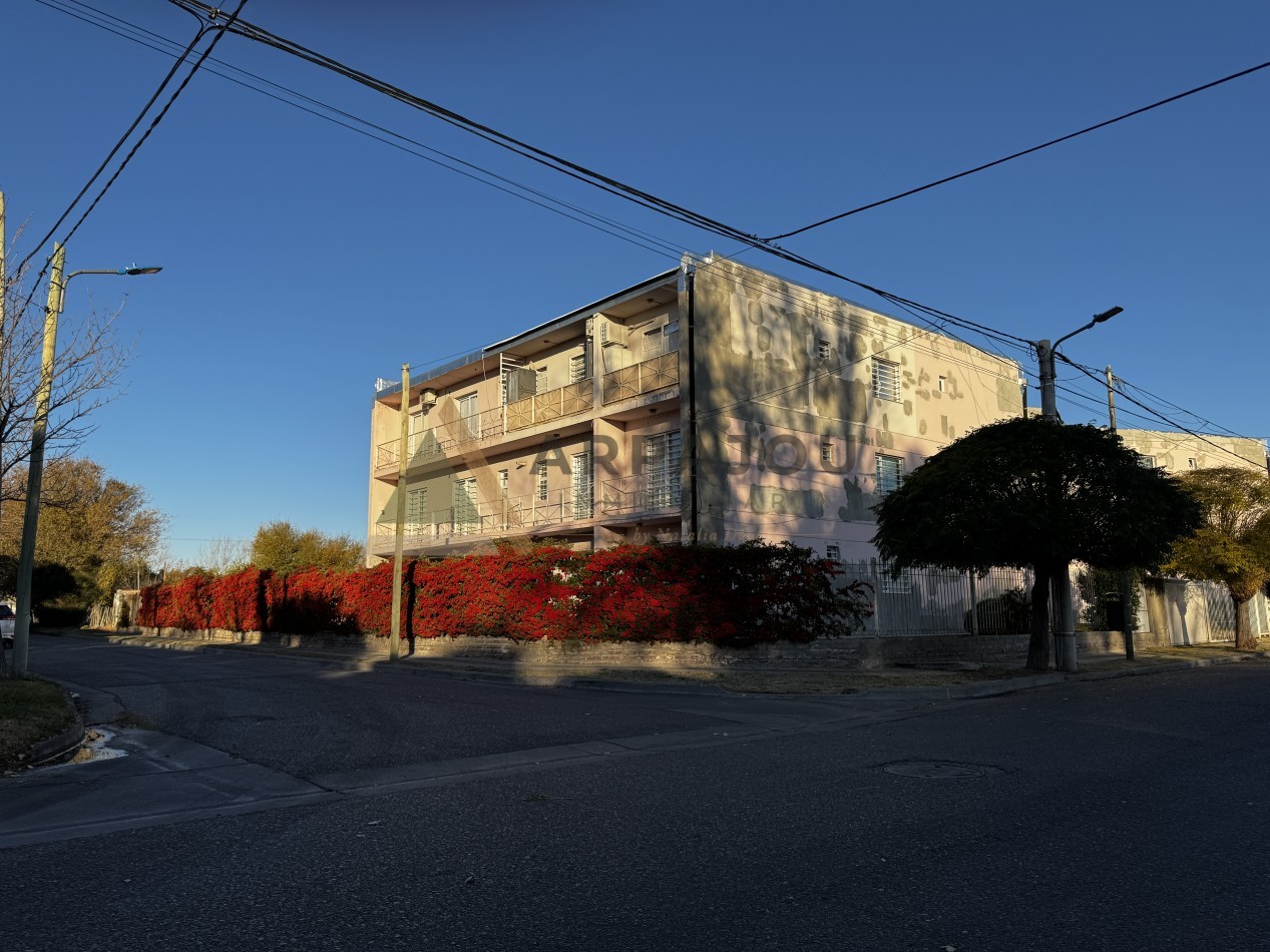 DEPTO 2 DORM - CORRIENTES Y SAN ANTONIO - NEUQUEN