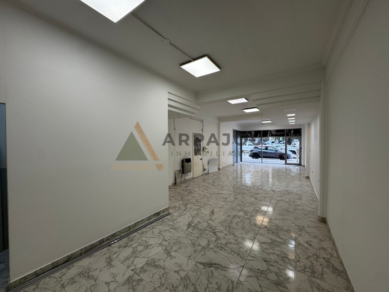 LOCAL COMERCIAL - CARLOS H RODRIGUEZ - NEUQUEN