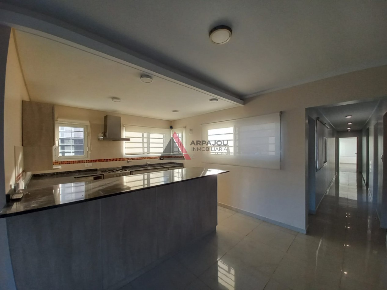 CASA 3 DORM - INMIGRANTES - FERNANDEZ ORO