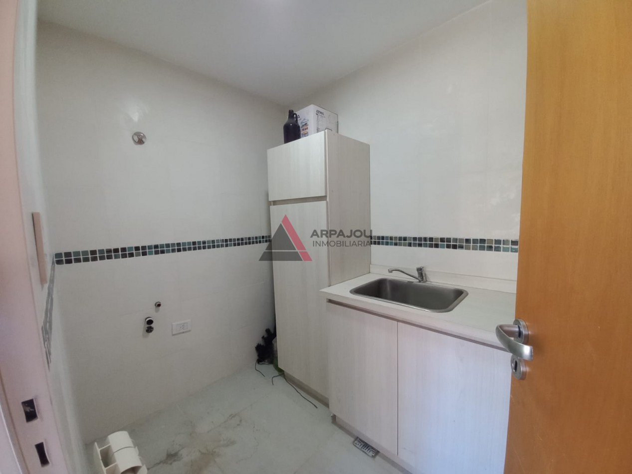 CASA 3 DORM - INMIGRANTES - FERNANDEZ ORO