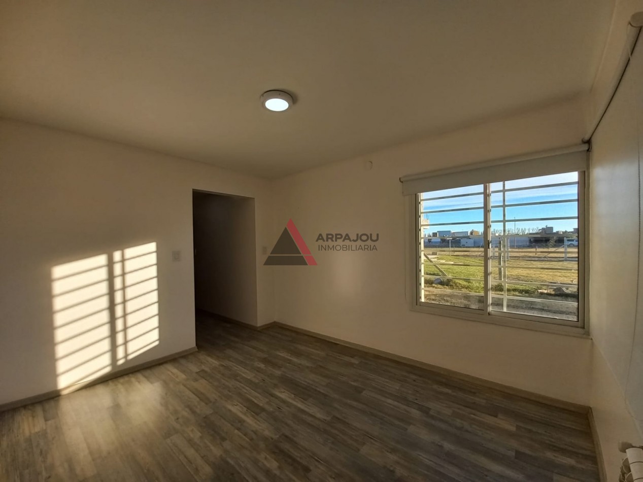 CASA 3 DORM - INMIGRANTES - FERNANDEZ ORO