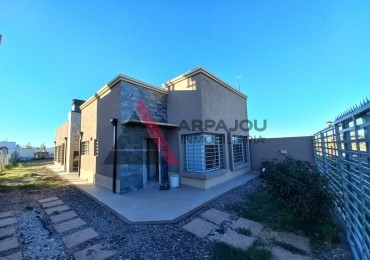 CASA 3 DORM - INMIGRANTES - FERNANDEZ ORO